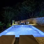 Sevastoula Vila