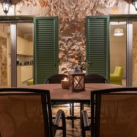 Villa Sevastoula Radzaklí